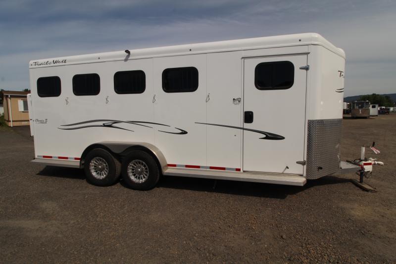 2019 Trails West Manufacturing Classic II 4 Horse Trailer 13 2019 Trails West Manufacturing Classic II 4 Horse Trailer