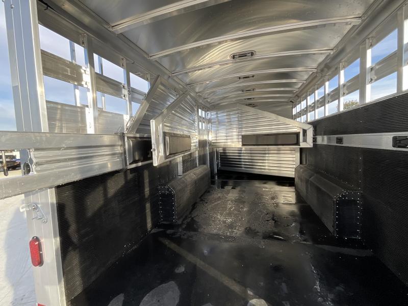 NEW 2024 Elite Trailers 5 Horse Stock Combo BP Horse Trailer 13 NEW 2024 Elite Trailers 5 Horse Stock Combo BP Horse Trailer
