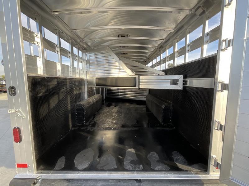 NEW 2024 Elite Trailers 5 Horse Stock Combo BP Horse Trailer 10 NEW 2024 Elite Trailers 5 Horse Stock Combo BP Horse Trailer