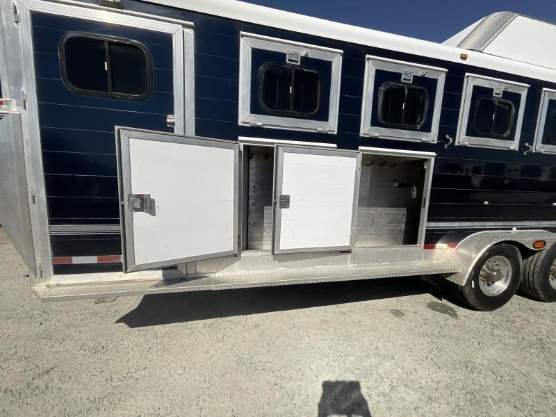 2005 Jamco 4 Horse Gooseneck Trailer 17 2005 Jamco 4 Horse Gooseneck Trailer