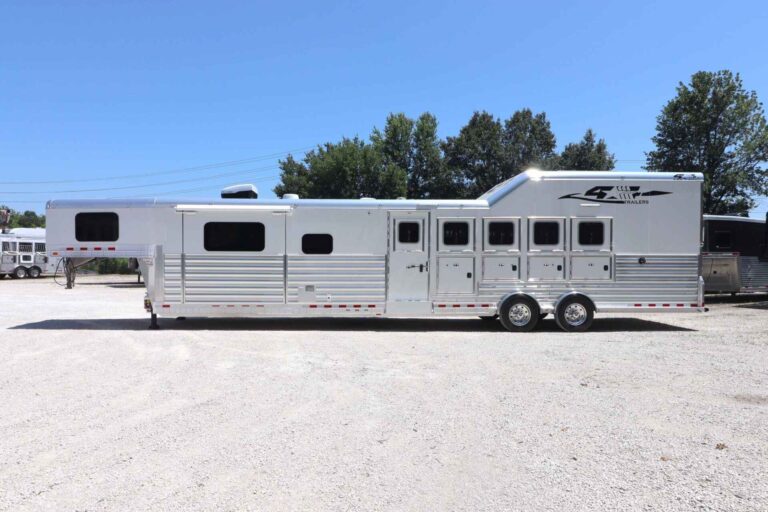 Living Quarter Horse Trailers for Sale in Arkansas