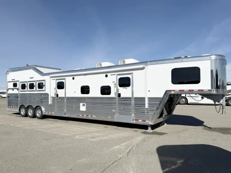 Living Quarter Horse Trailers for Sale in Florida