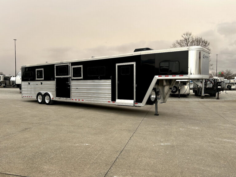 Living Quarter Horse Trailers for Sale in Alberta Canada