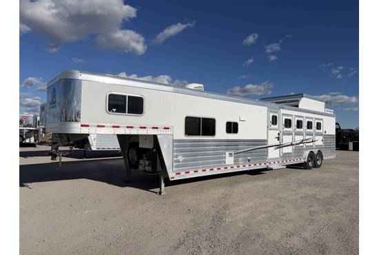 Living Quarter Horse Trailers for Sale in Indiana 58 Living Quarter Horse Trailers for Sale in Indiana