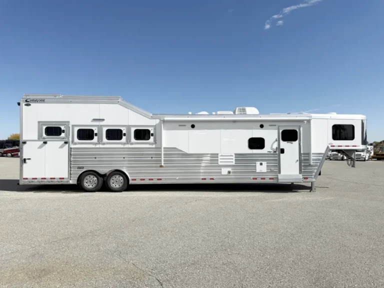 Living Quarter Horse Trailers for Sale in New Jersey