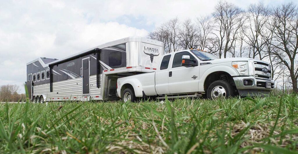 Living Quarter Horse Trailers for Sale in North Dakota 39 Living Quarter Horse Trailers for Sale in North Dakota