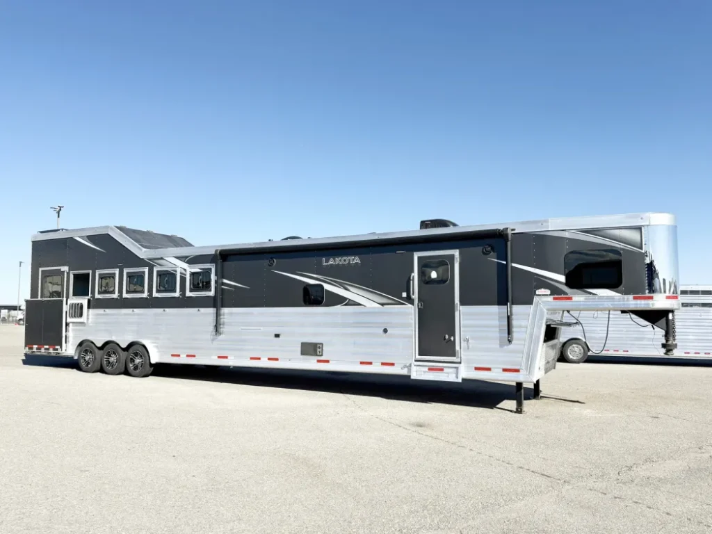 Living Quarter Horse Trailers for Sale in Texas 30